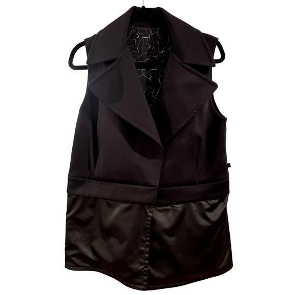 lululemon Vest 8 - Picture 11 of 13